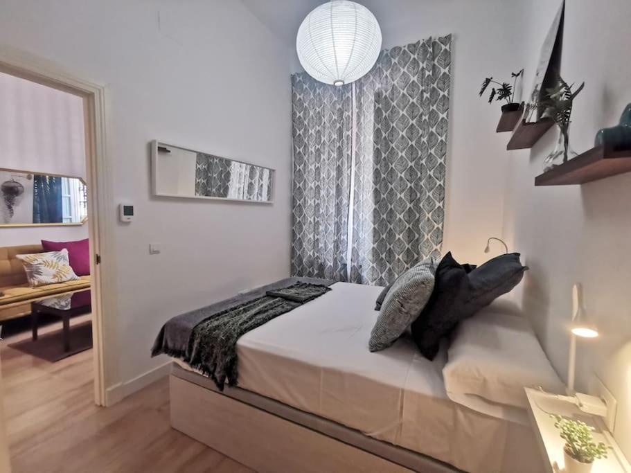 Apartamento A 2 Minutos De Plaza La Merced, Малага Экстерьер фото
